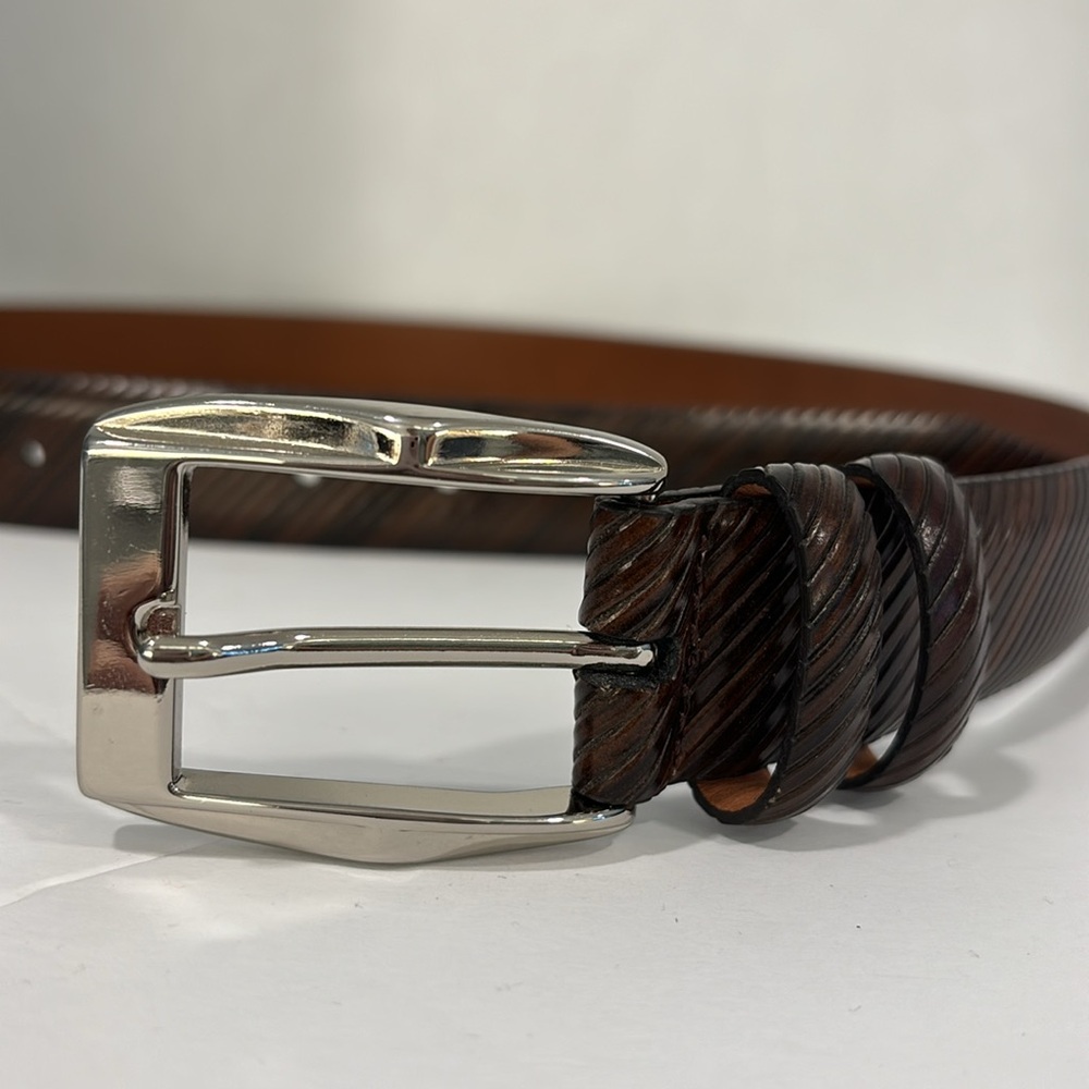 Johnston & Murphy Calfskin Leather Belt w/Silver Buckle Size 38 - Picture 2 of 10